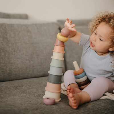Toddler İçin Eğitici Dayanıklı Gıda Sınıfı Silikon İstifleme Bardakları Oyuncak
